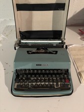 Olivetti Lettera 32 Typewriter