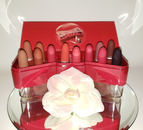 Mac celebrate colour powder - mac,