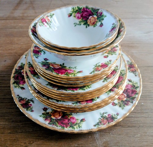 Royal albert old - albert, roses