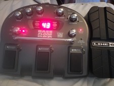 Line 6 Bass Floor POD Pedale