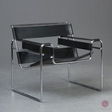 Gavina Wassily Chair pelle nera poltrona Bauhaus Marcel Breuer anni '80 Knoll