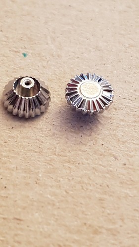 Corona faccettata ovale grigio