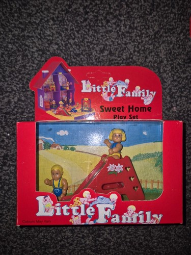 Piccola famiglia - piccola,