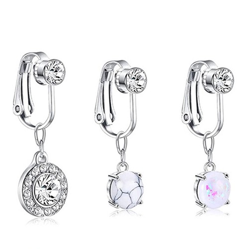 Anello finto con bottone