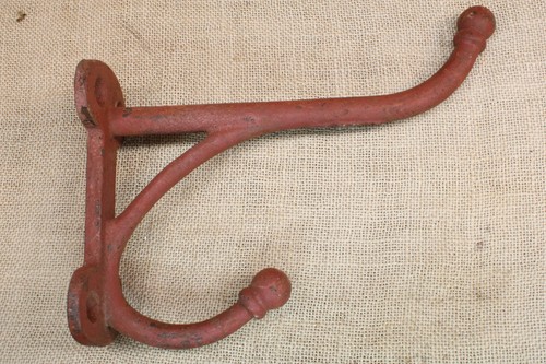 Vecchio cappotto grande gancio