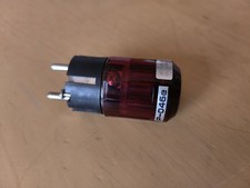 Oyaide P-046e - Oro/Palladio Hi-end Schuko Plug