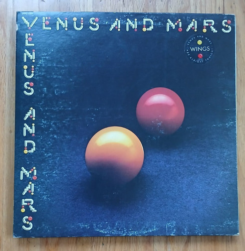 Wings venus and mars - venus,
