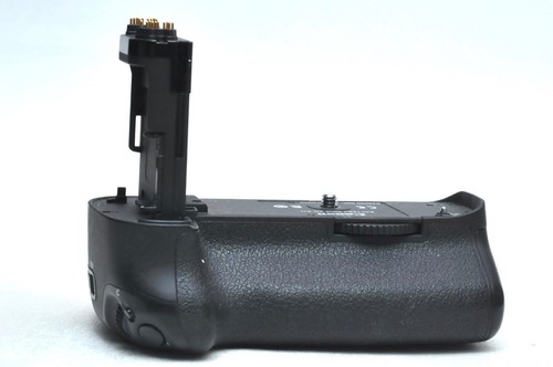 Canon oem e11 battery grip - canon, bg-e11