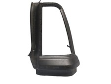 GM 90240430 rear light right