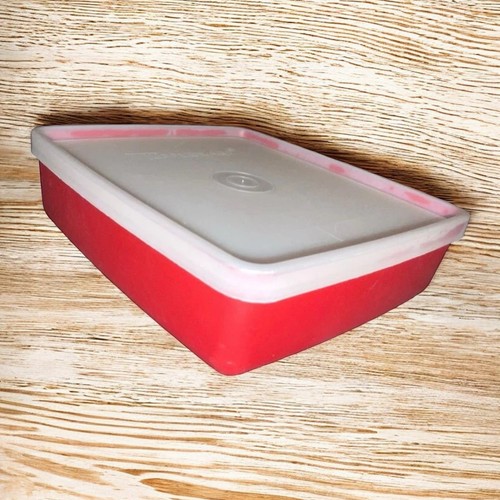 Tupperware square away - square,