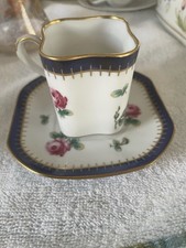 Set tazze e piattini quadrati