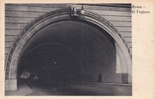 CARTOLINA DI ROMA ,IL TRAFORO  non viaggiata