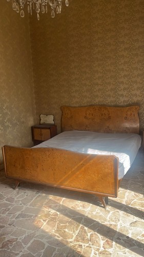 Letto matrimoniale con