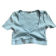 Crop top Zara con scollo a V
