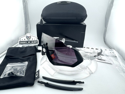 Oakley flight jacket - oakley,