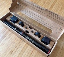 Pompa Brompton con staffe di montaggio Lezyne