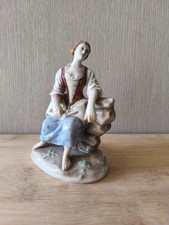 GINORI CAPODIMONTE Statuina,  Ragazza che riposa
