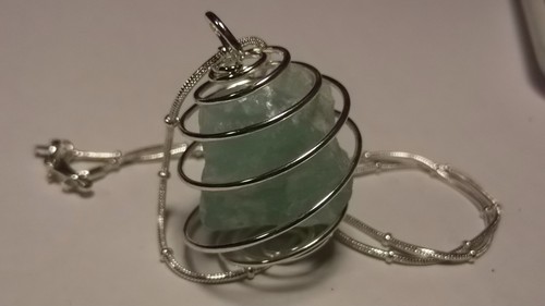 Collana con fluorite grezza - con,