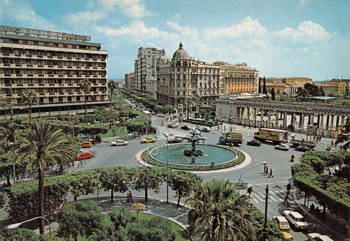 Cartolina foggia piazza cavour - foggia,