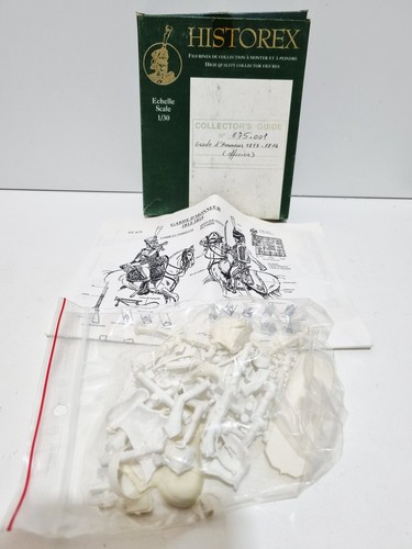 Figurino plastica 1 30 - figurino, in