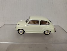 SEAT 600 1957 AMARILLO CLARO