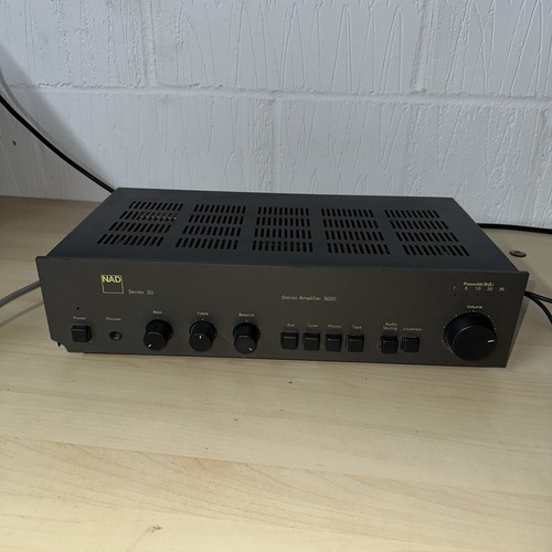 Amplificatore stereo integrato