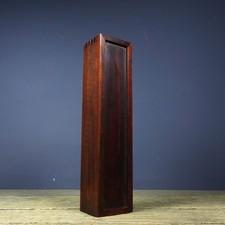 Cassettiera vintage intagliata