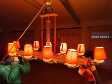 LAMPADARIO VINTAGE IN FERRO BATTUTO E CON COPPE IN VETRO