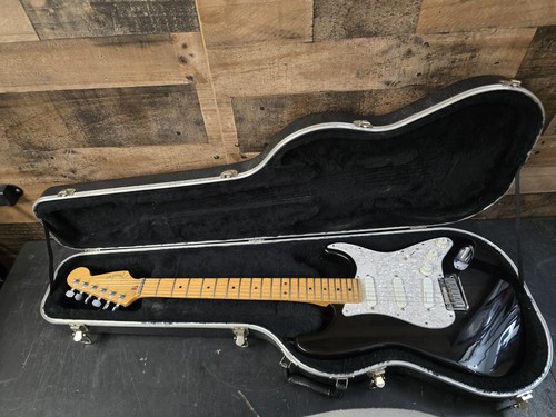 Fender stratocaster plus - fender,