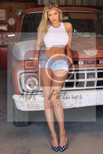 N. 19284 - Foto Pin Up Erotica di Qualità Lucida - Dimensioni 10x15 cm