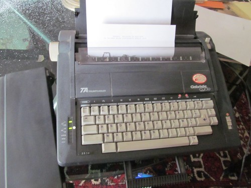 Macchina scrivere elettrica - da,