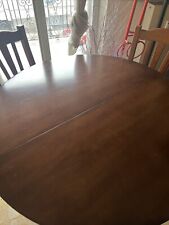 TAVOLO IN LEGNO ANTICO ROTONDO ALLUNGABILE . MISURE :  Ø115 Cm.   H: 79 Cm