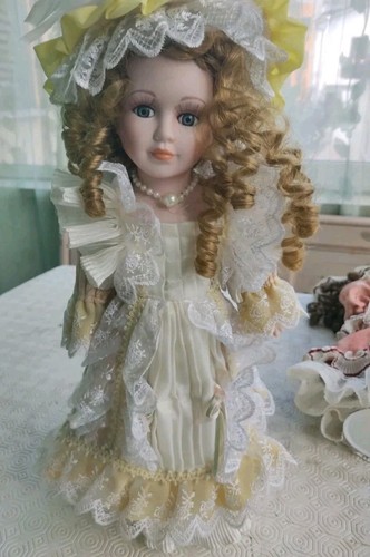 Porcelain doll 40cm - 🎀,