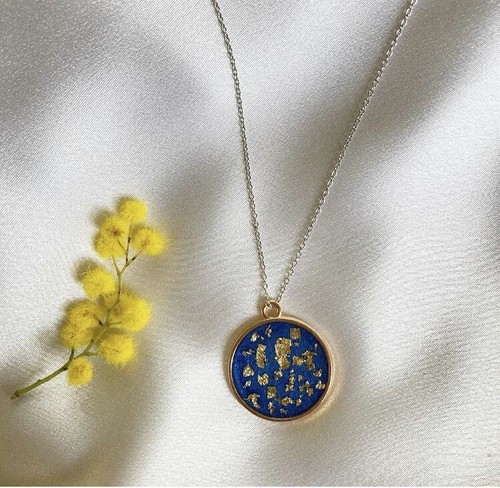 Collana resina - in,