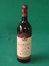 Bottiglia vino barolo 1976 - bottiglia,
