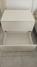 Robusta cassettiera bianca in buone condizioni