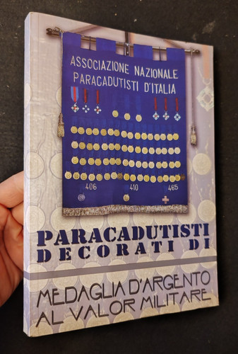 Paracadutisti decorati - decorati, di