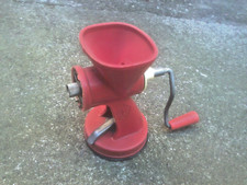 Tritacarne a manovella anni