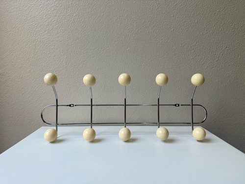 Appendiabiti moderno metà