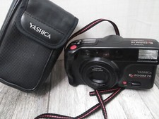 Yashica EZ Zoom 70 f =35mm -