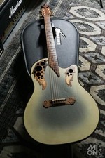 Chitarra acustica usata
