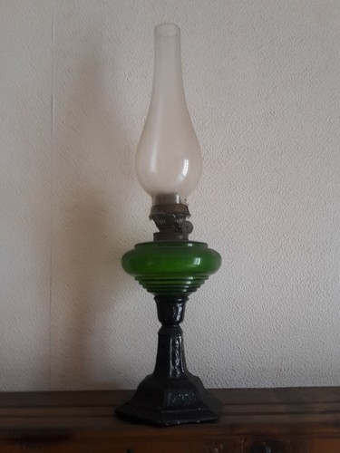 Antica lampada lume olio - lume, /