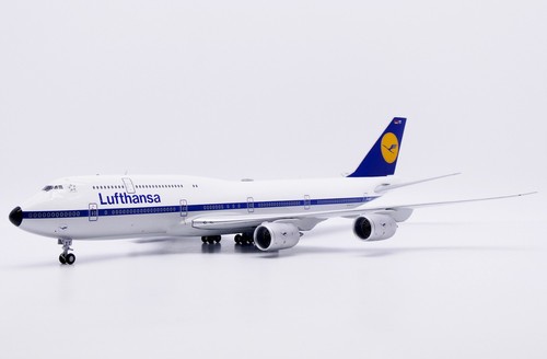 Lufthansa b747 reg d abyt - b747-8, d-abyt