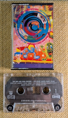 Red hot chili peppers - chili, uplift