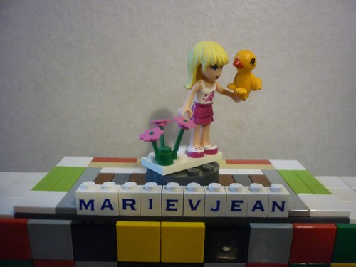 Lego minifigures friends - lego,