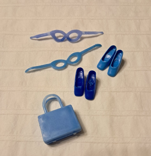 Lotto azzurro accessori barbie - lotto,