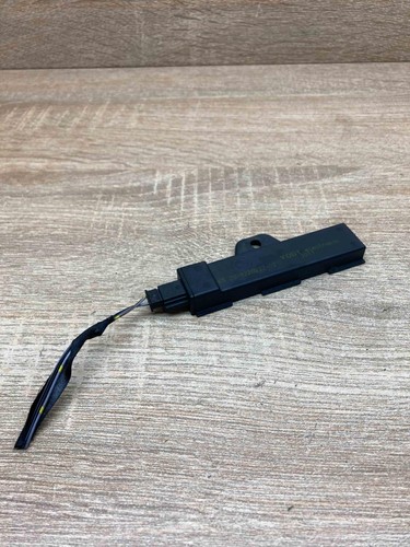 922083202 with plug interior - with,