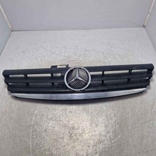 Griglia mascherina Mercedes