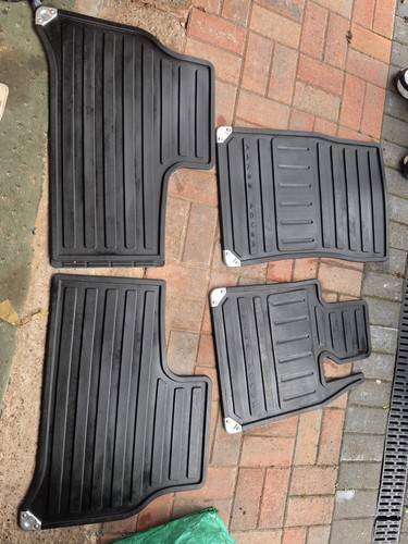 Set tappetini gomma - in, nera