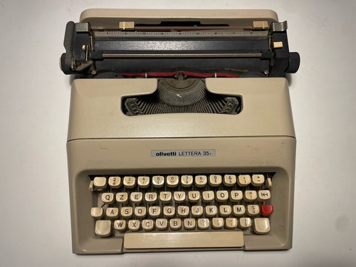 Macchina scrivere olivetti - da,